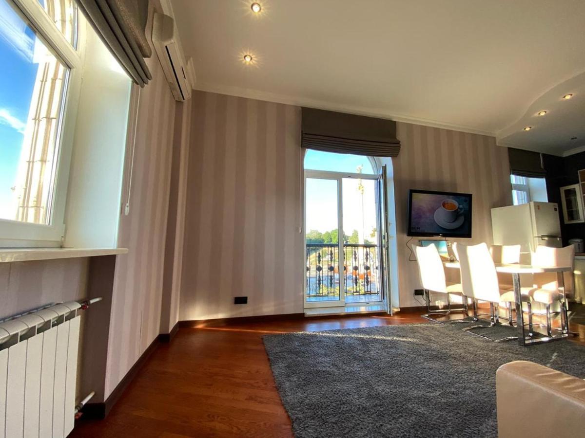 Ferienwohnung Amazing View Of Independence Square Kiew Exterior foto